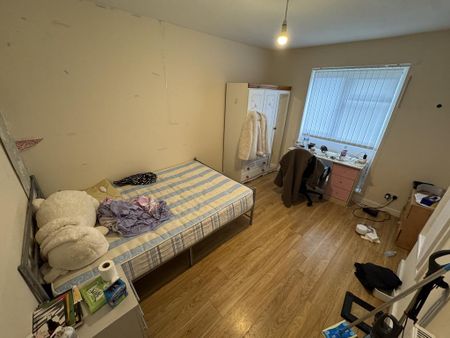 5 bedroom terraced house to rent - Photo 2