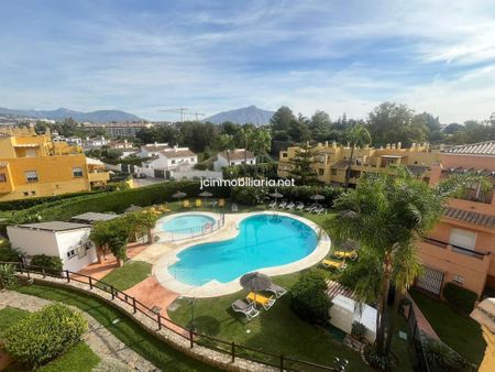 Casa adosada en Marbella, Guadalmina Alta, alquiler - Photo 3