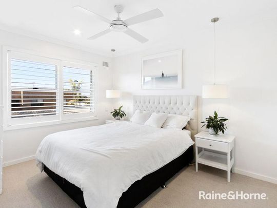 5/40 Golf Avenue, Mona Vale NSW 2103 - Apartment For Rent | Domain - Photo 1