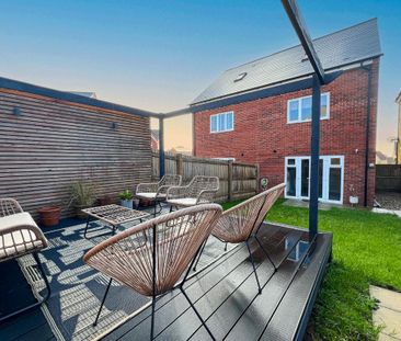 3 bedroom semi-detached house to rent - Photo 3