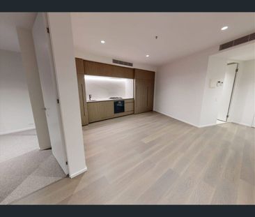 Luxe Living At The Park House - Photo 5