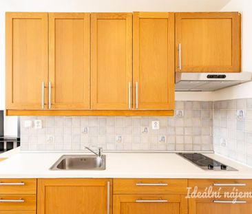 Pronájem bytuRenting an apartment 1+kk, 33 m2 - Fotografie 4