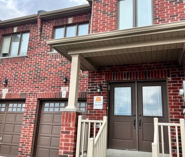 For Lease - 72 Palace Street, Thorold, Ontario - Photo 5