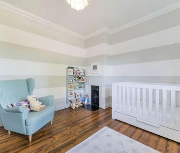 Hawkesbury Road, Putney, London, SW15 - Photo 2