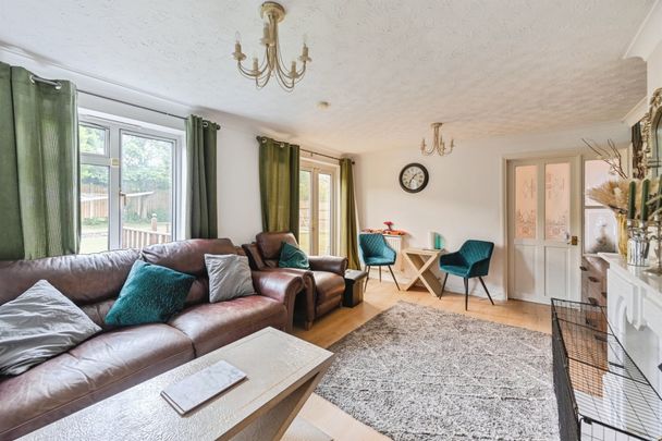 Muirfield Drive, Derby, Mickleover - Photo 1