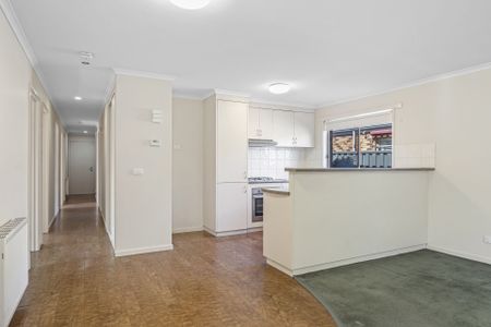 10 Jemacra Place, Mount Clear - Photo 3