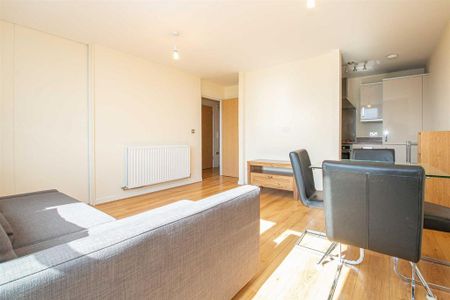 1 bedroom apartment to rent - Photo 2