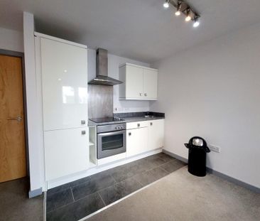 1 bedroom flat to rent - Photo 2