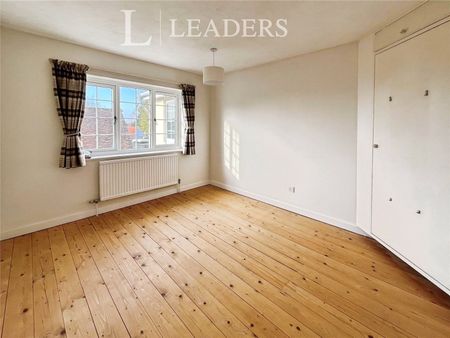 4 bedroom house to rent Mill Street, St. Osyth, Clacton-on-Sea, CO16 - Photo 3