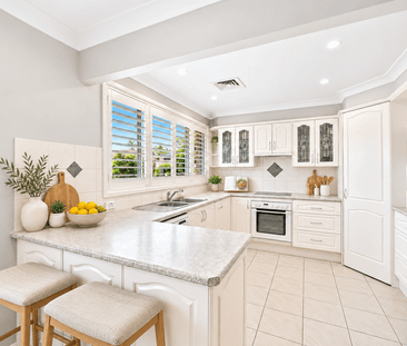 CHARMING FAMILY HOME - Photo 6