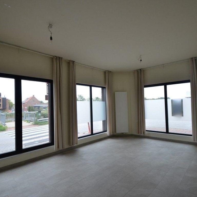 Gelijkvloers appartement met 2 slpks - Photo 1