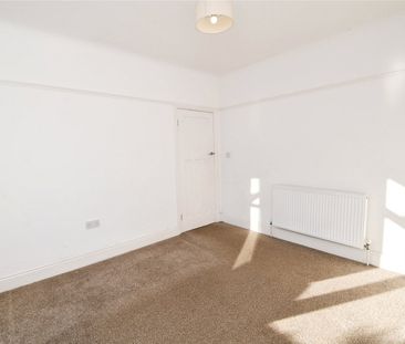 Pembroke Drive, CH65 6TB, Ellesmere Port - Photo 5