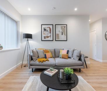3 bedroom flat to rent - Photo 3