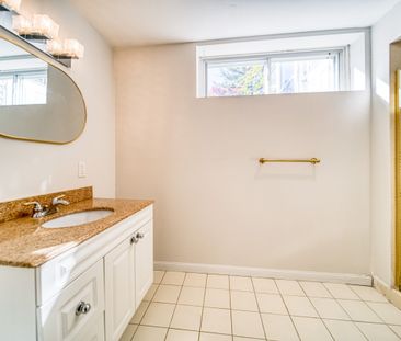 For Lease - 506 Trudale Court, Oakville, Ontario - Photo 5