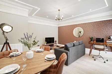 The Forbury - Photo 3