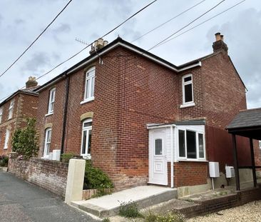 2 bedroom semi-detached house to rent - Photo 3