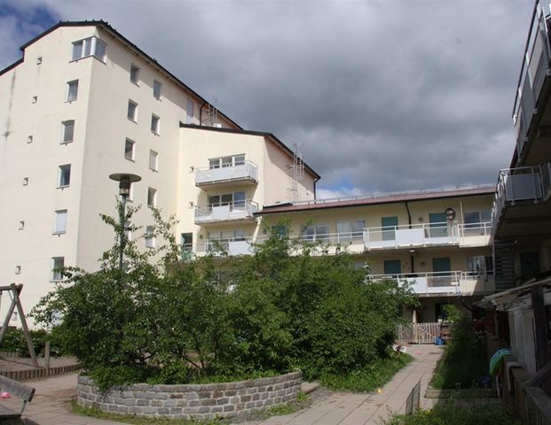 Hindsbogatan 17 - Foto 1