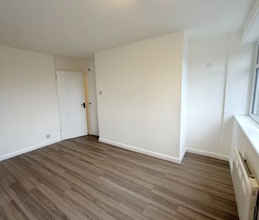 Guildford Road, Woking, Surrey, GU22 - Photo 4