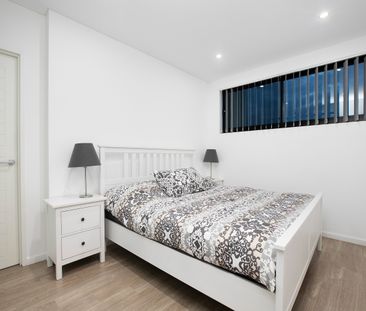 Near New 2 Bedroom Stylish Apartment - Photo 3