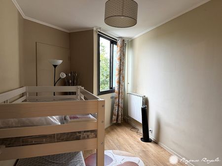 Location Appartement 3 pièces 74m² ST GERMAIN EN LAYE 78100 - Photo 4