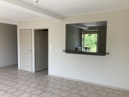 T4 EN DUPLEX AVEC STATIONNEMENT - PONTCHARRA SUR TURDINE - Photo 3