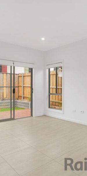 Modern & Low-Maintenance Granny Flat in Gledswood Hills - Photo 1