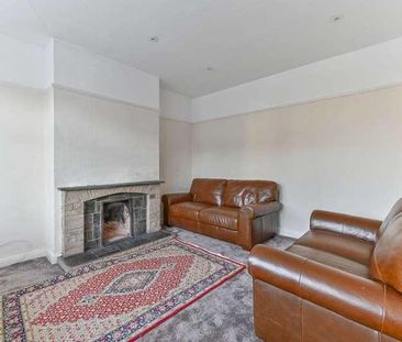 Kingsway, Motspur, KT3 - Photo 3