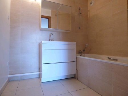 Location Appartement 2 pièces 47m² VEMARS 95470 - Photo 2