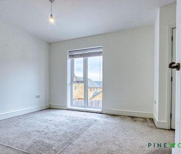 3 bedroom detached house to rent - Photo 3