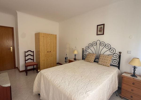 Excelente Apartamento T2 localizado em zona privilegiada de Albufeira.