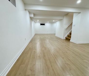 For Lease - 8 Devins Drive Unit# Basement, Aurora, Ontario - Photo 3