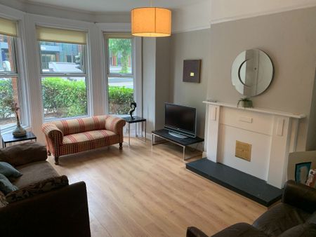 13 Malone Road, Apartment 1, Belfast BT9 6RT - Photo 4
