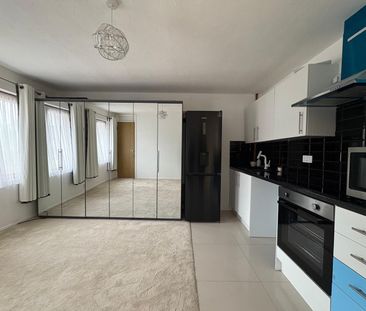 Boxwood Close, West Drayton - Photo 2