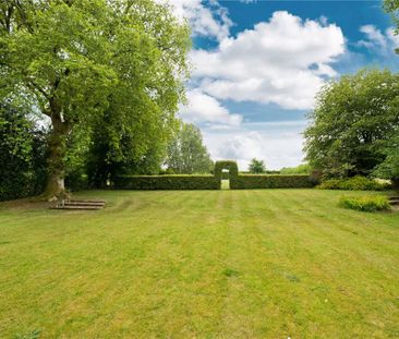 An exquisite four bedroom detached house in a idyllic rural setting... - Photo 4