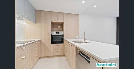 Great Location - 1 Bedroom Apartment with Courtyard - Photo 3
