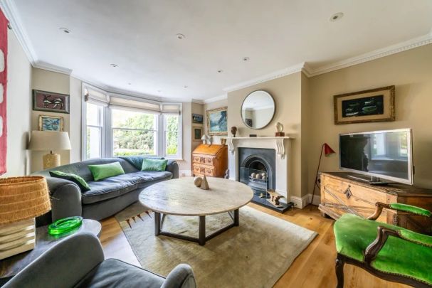 3 bedroom flat to rent - Photo 1