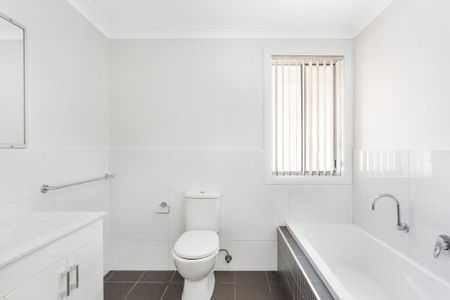 12/34 ALBATROSS DR, BLACKBUTT - Photo 3