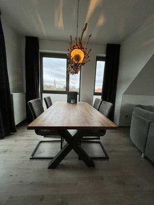 Luxueus dakappartement met 2 slaapkamers en ruim terras - Photo 1