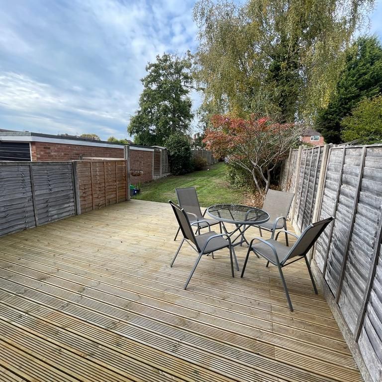 3 bedroom semi-detached house to rent - Photo 1