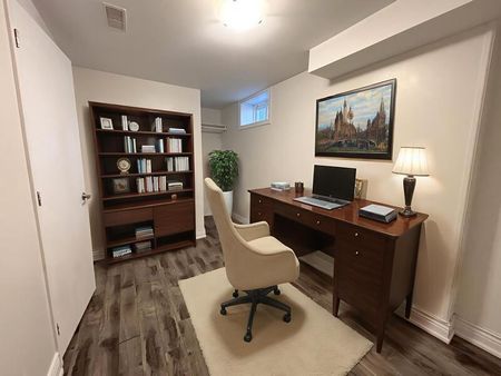 $1,699 / 2 br / 1 ba / 105 Hester St, LOWER - Photo 4