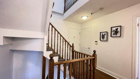 For Lease - 1 Rean Drive Unit# 8, Toronto, Ontario - Photo 3