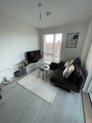 1 Bed Flat, Williamson House, SE14 - Photo 1