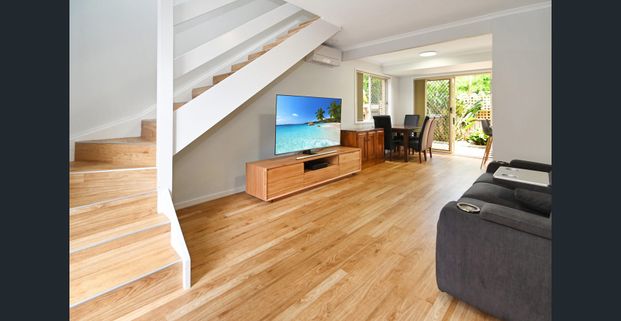 Cozy & Comfortable Townhouse - Photo 1