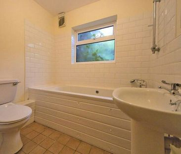 Thurlow Road, Clarendon Park, Leicester, LE2 - Photo 6