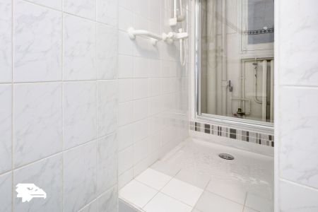 2232 - Location Appartement - 1 pièces - 37 m² - Paris - Avenue Montaigne Alma - Photo 4