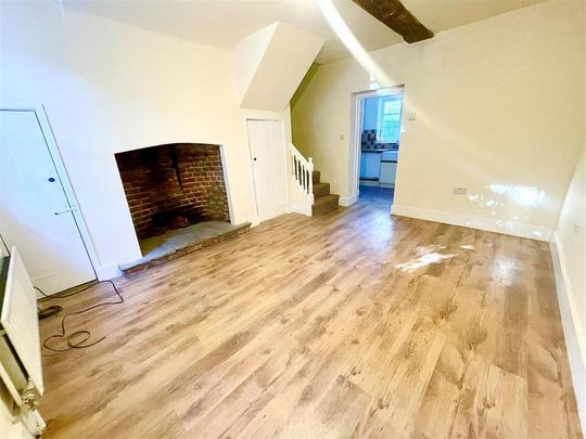 2 bedroom terraced house to rent - Photo 1