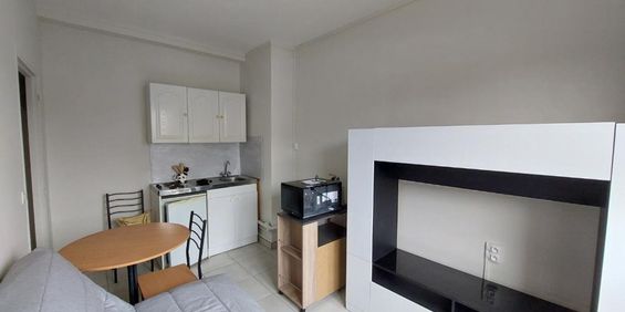 Location Appartement 1 pièce 17m² EVREUX 27000 - Photo 3