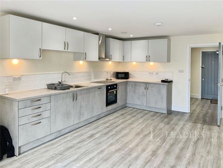 apartment to rent Lovell Lodge, 365 Milton Road, Cambridge, CB4 - Photo 2