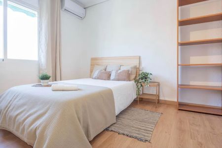 Carrer de Mistral, Valencia, Valencian Community 46020 - Photo 4