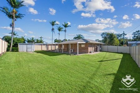 Family-Friendly Corner Block Home with Outdoor Entertaining Area â $620/wk - Photo 3